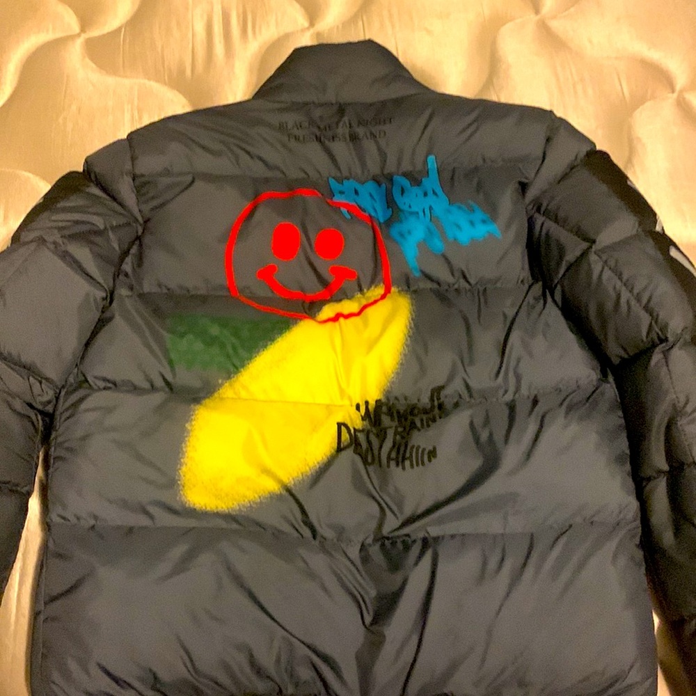 Winter puffy coat very warm and stylish only worn once